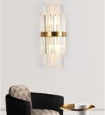Aplică Aurie cu Cristale – 2 Fasunguri E14, Design Elegant din Metal și Cristal, 36×20×10 cm