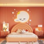 Aplica LED Decorativă pentru Camera Copiilor, Design Lună Adormită cu Coroniță și Steluțe